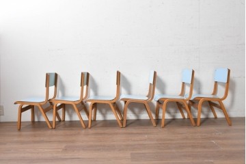 【簡易リペア限定品】　イギリスヴィンテージ　スタッキングできるライトブルーカラーのチャイルドチェア6脚セット　(R-090098)