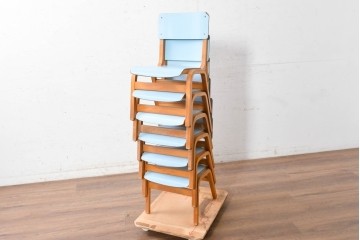 【簡易リペア限定品】　イギリスヴィンテージ　スタッキングできるライトブルーカラーのチャイルドチェア6脚セット　(R-090098)