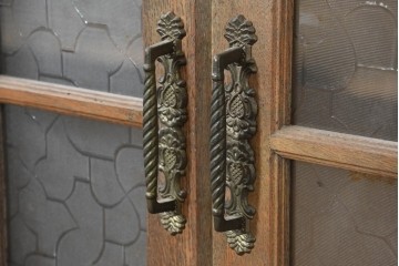 和製ヴィンテージ　神戸洋家具　ナラ材　模様入り型板ガラス扉が目を引くブックケース　(R-090100)