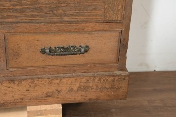 和製ヴィンテージ　神戸洋家具　ナラ材　模様入り型板ガラス扉が目を引くブックケース　(R-090100)