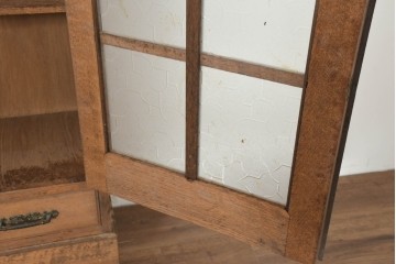 和製ヴィンテージ　神戸洋家具　ナラ材　模様入り型板ガラス扉が目を引くブックケース　(R-090100)