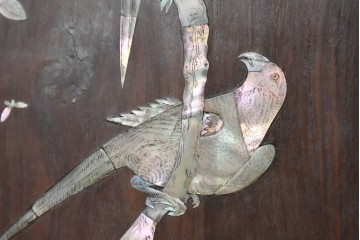 中国アンティーク　1940年頃　高級品!　紫檀(シタン)材　中国伝統の螺鈿細工が華やかなキャビネット　(R-090105)