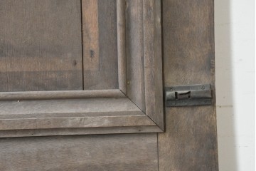 イギリスアンティーク建具　1910年頃　オーク材　特大!!　モールディングが重厚な佇まいを見せるドア1枚　(R-090106)