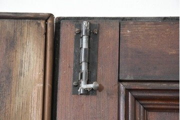 イギリスアンティーク建具　1920年頃　縦長のパネルデザインが印象的な両開きドア2枚(1対)セット　(R-090109)