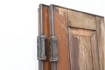 イギリスアンティーク建具　1920年頃　縦長のパネルデザインが印象的な両開きドア2枚(1対)セット　(R-090109)