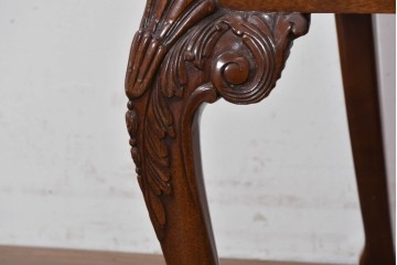 中古　MAITLAND SMITH(メートランドスミス)　マホガニー材　繊細な彫刻意匠と猫脚が優雅なチェア　(R-090110)
