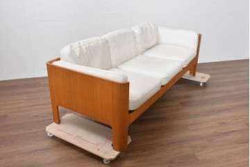 和製ヴィンテージ　レザー・欅材　天童木工　剣持勇デザイン　Haco(ハコ)　成形合板の箱型フレームが美しい3人掛けソファ　現行定価約110万円　(R-090114)