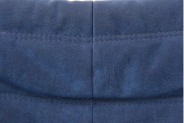 新古　未使用保管品　ligne roset(リーン・ロゼ)　ROSETTOGO(ロゼトーゴ)　鮮やかなブルーと包み込むようなフォルムが印象的な1人掛けソファ　(R-090115)