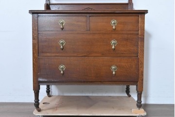 イギリスアンティーク　1920年頃　オーク材　人気の小振りサイズ!　可動式ミラーを備えたドレッシングチェスト　(R-090118)