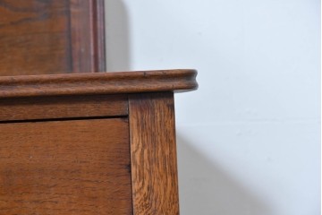 イギリスアンティーク　1920年頃　オーク材　人気の小振りサイズ!　可動式ミラーを備えたドレッシングチェスト　(R-090118)