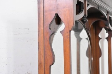 イギリスアンティーク　1920年頃　マホガニー材　オーバルミラーを備えたドレッシングチェスト　(R-090120)