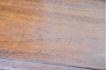イギリスアンティーク　1920年頃　マホガニー材　オーバルミラーを備えたドレッシングチェスト　(R-090120)