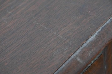 イギリスアンティーク　1920年頃　オーク材　ツイスト支柱と大きなミラーが印象的なドレッシングチェスト　(R-090121)