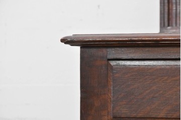 イギリスアンティーク　1920年頃　オーク材　ツイスト支柱と大きなミラーが印象的なドレッシングチェスト　(R-090121)