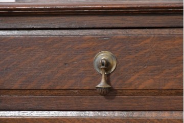 イギリスアンティーク　1920年頃　オーク材　ツイスト支柱と大きなミラーが印象的なドレッシングチェスト　(R-090121)