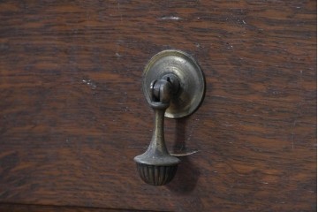 イギリスアンティーク　1920年頃　オーク材　ツイスト支柱と大きなミラーが印象的なドレッシングチェスト　(R-090121)