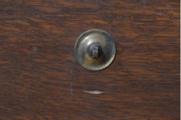 イギリスアンティーク　1920年頃　オーク材　ツイスト支柱と大きなミラーが印象的なドレッシングチェスト　(R-090121)