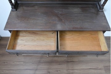 イギリスアンティーク　1920年頃　オーク材　かわいいデザイン!!　クラシカルなミラーバックサイドボード　(R-090122)