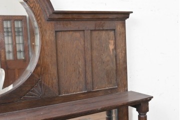 イギリスアンティーク　1920年頃　オーク材　かわいいデザイン!!　クラシカルなミラーバックサイドボード　(R-090122)