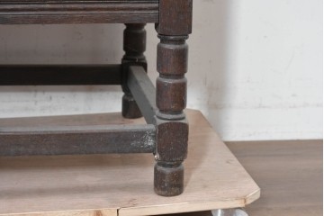 イギリスアンティーク　1920年頃　オーク材　かわいいデザイン!!　クラシカルなミラーバックサイドボード　(R-090122)