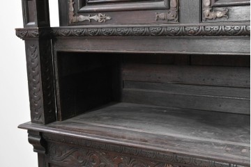 ヨーロッパアンティーク　1900年頃　オーク材　大迫力!!　圧巻のスケールと精緻な彫刻が魅力の立派なキャビネット　(R-090123)