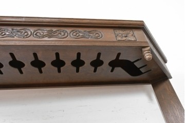 イギリスヴィンテージ　Wood Bros(ウッド・ブロス)社　Old Charm(オールドチャーム)　彫刻と色ガラスが装飾性豊かなバーカウンター　(R-090127)