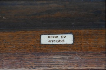 イギリスアンティーク　1900年頃　希少デザイン!!　オーク材　シャッター扉がレトロな引き出し式デスク付き本棚　(R-090128)