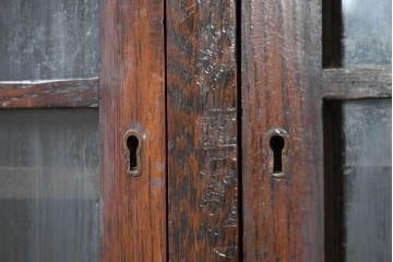 イギリスアンティーク　オーク材　重厚感あふれるブックケース　(R-090129)