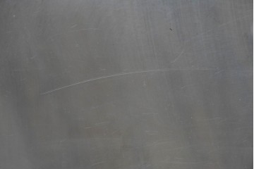 中古　イタリア　Kartell(カルテル)　フィリップ・スタルク　ルイゴースト(LOUIS GHOST)　透明感とクラシカルなフォルムが美しいアームチェア　(R-090133)