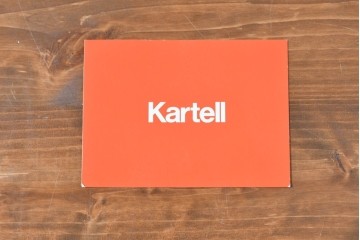 中古　イタリア　Kartell(カルテル)　フィリップ・スタルク　ルイゴースト(LOUIS GHOST)　透明感とクラシカルなフォルムが美しいアームチェア　(R-090133)