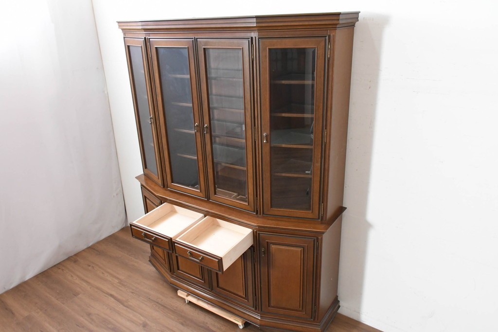 中古　美品　maruni(マルニ木工)　端正なデザインが魅力の照明付きキャビネット　定価約130万円　(R-090135)