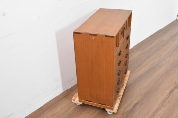 和製ヴィンテージ　上手物!!　職人手作り　高級家具　前面(欅材)　内部(桐材)　天板・側面(ヒノキ材)　木目が美しい引き出し10杯の収納棚　(R-090149)
