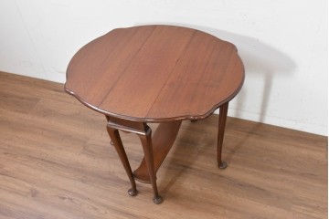 イギリスアンティーク　希少サイズ!!　マホガニー材　優美な曲線を描くゲートレッグテーブル　(R-090151)