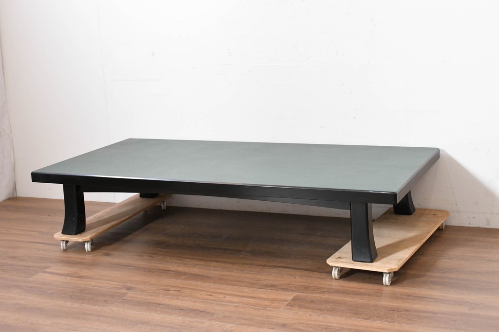中古　美品　輪島塗　落ち着いた色合いが上品な座卓　定価約130万円　(R-090153)