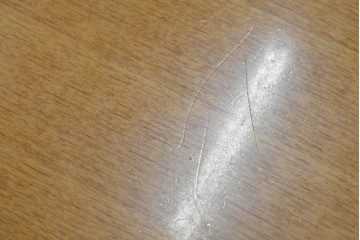 中古　KOSUGA(コスガ)　MILANO(ミラノ)シリーズ　2208　天板の象嵌意匠がアクセントのダイニングテーブル　(R-090154)