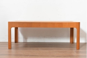和製ヴィンテージ　天童木工(Tendo)　剣持勇氏デザイン　Haco(箱)　T-6002　やわらかなフォルムのセンターテーブル　現行定価約34万円　(R-090155)