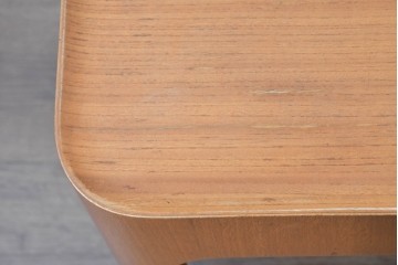 和製ヴィンテージ　天童木工(Tendo)　剣持勇氏デザイン　Haco(箱)　T-6002　やわらかなフォルムのセンターテーブル　現行定価約34万円　(R-090155)