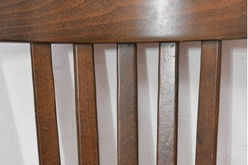 ヴィンテージ　赤い座面がアクセントのベントウッドチェア　(R-090156)