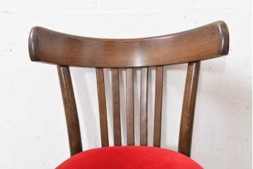 ヴィンテージ　赤い座面がアクセントのベントウッドチェア　(R-090157)