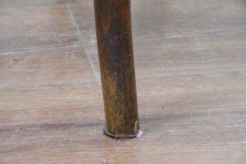 ヴィンテージ　赤い座面がアクセントのベントウッドチェア　(R-090157)