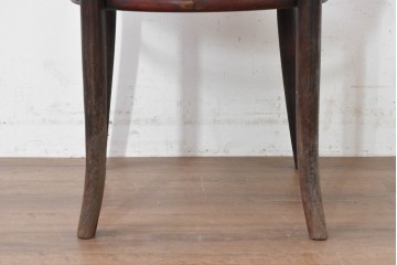 アンティーク家具　THONET(トーネット)　座面の意匠が目を引くベントウッドアームチェア　(R-090159)
