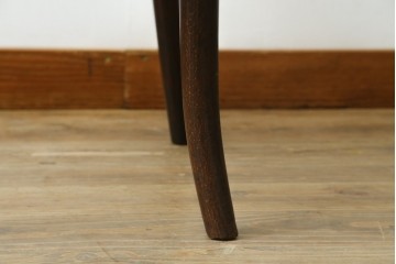 アンティーク家具　THONET(トーネット)　座面の意匠が目を引くベントウッドアームチェア　(R-090159)