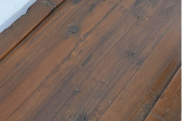 中国ヴィンテージ　アンティーク調　牡丹の意匠が華やかなローボード　(R-090166)