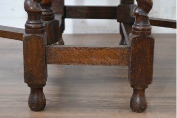 イギリスアンティーク　オーク材　ツイストレッグが目を引くゲートレッグテーブル　(R-090167)
