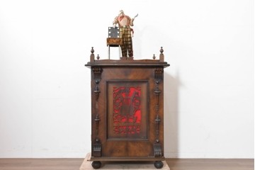  ヨーロッパアンティーク　1910年から1940年頃　激レア!　Clown Escamoteur(手品師のピエロ)　精巧なからくりと圧倒的な存在感が目を惹く大型オートマタ付きオルゴール(R-090168)
