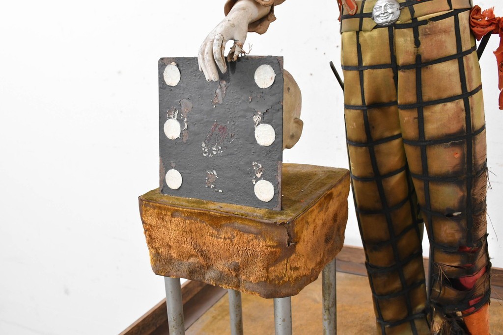  ヨーロッパアンティーク　1910年から1940年頃　激レア!　Clown Escamoteur(手品師のピエロ)　精巧なからくりと圧倒的な存在感が目を惹く大型オートマタ付きオルゴール(R-090168)