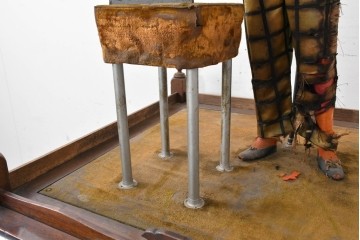  ヨーロッパアンティーク　1910年から1940年頃　激レア!　Clown Escamoteur(手品師のピエロ)　精巧なからくりと圧倒的な存在感が目を惹く大型オートマタ付きオルゴール(R-090168)