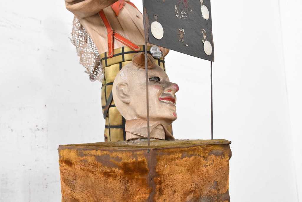  ヨーロッパアンティーク　1910年から1940年頃　激レア!　Clown Escamoteur(手品師のピエロ)　精巧なからくりと圧倒的な存在感が目を惹く大型オートマタ付きオルゴール(R-090168)