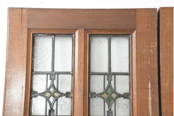 アンティーク建具　1920年から1930年頃　オーク材　ひし形意匠のステンドグラス入りドア 2枚(1対) セット　(R-090169)
