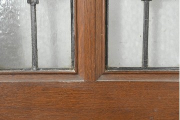アンティーク建具　1920年から1930年頃　オーク材　ひし形意匠のステンドグラス入りドア 2枚(1対) セット　(R-090169)
